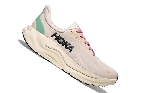 HOKA ARAHI 8 Női futócipő