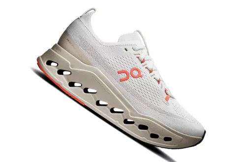 ON CLOUDSURFER MAX Női futócipő