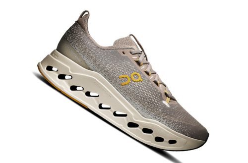 ON CLOUDSURFER MAX WIDE Férfi futócipő