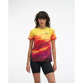 HOKA RACE DAY SHORT SLEEVE TR PRT Női futópóló