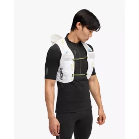   HOKA TRAIL RUN VEST 10L Futómellény bottartóval +(2db 500ml soft flask)